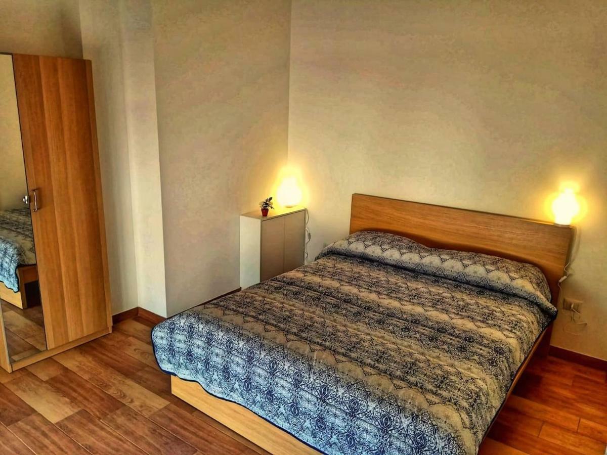 B&B Da Roberto Napoli Eksteriør billede